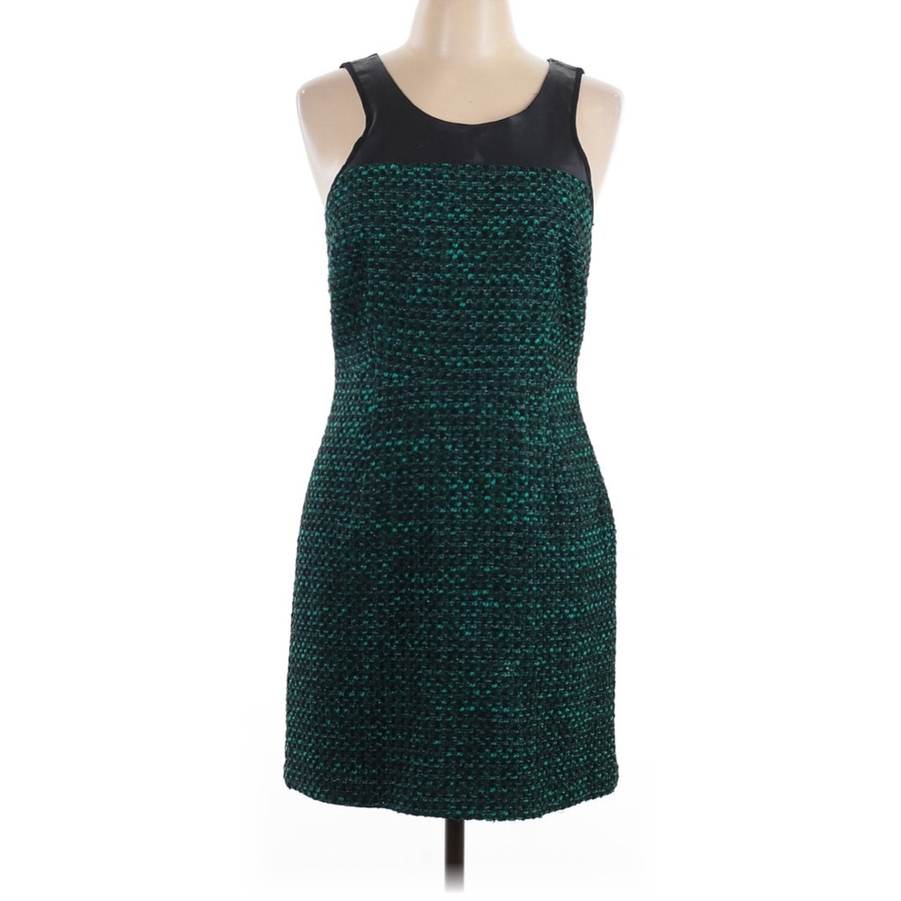 The Letter - Elegant Green and Black Sleeveless Dress - Size Large